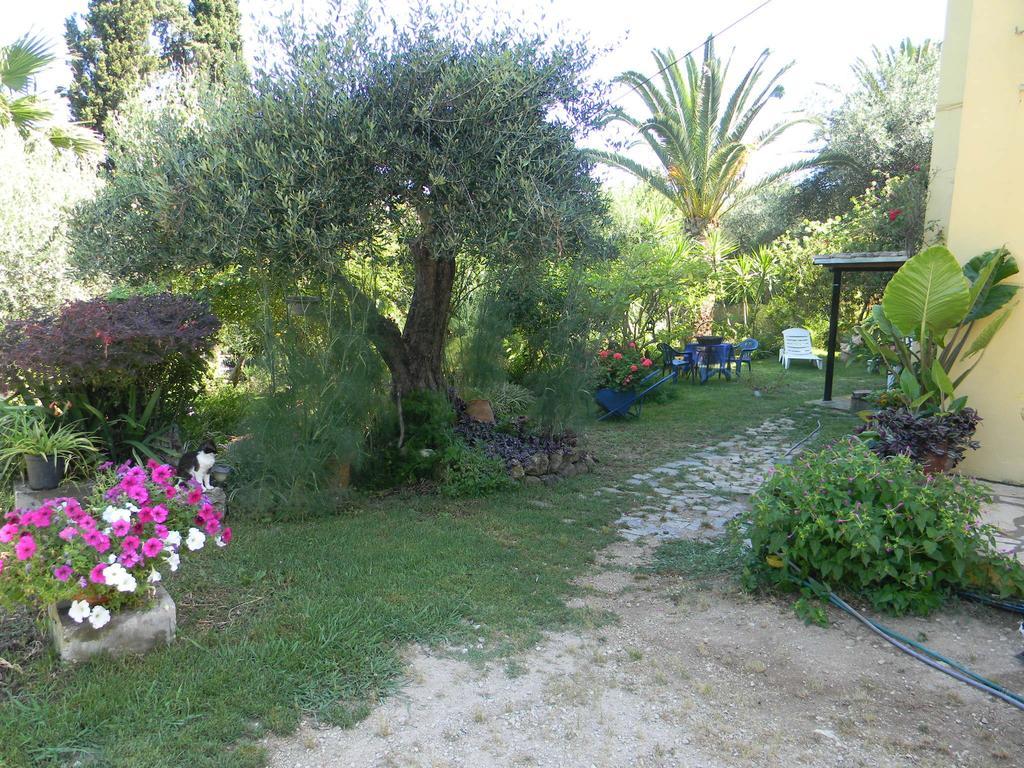 Villa Efterpi Kondókali Kültér fotó